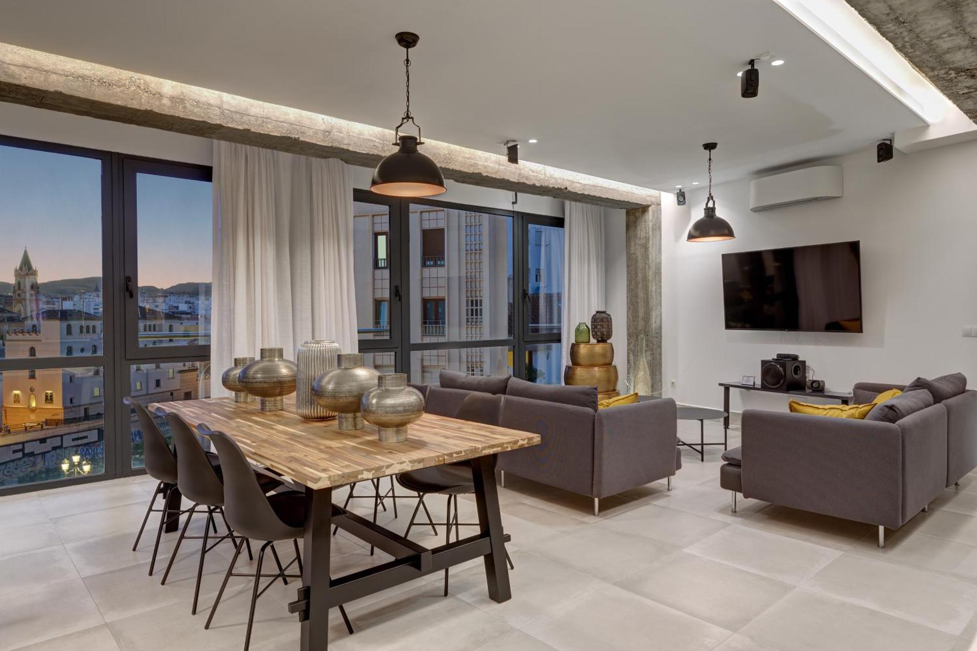Apartment Tribuna Center By Seric مالقة المظهر الخارجي الصورة